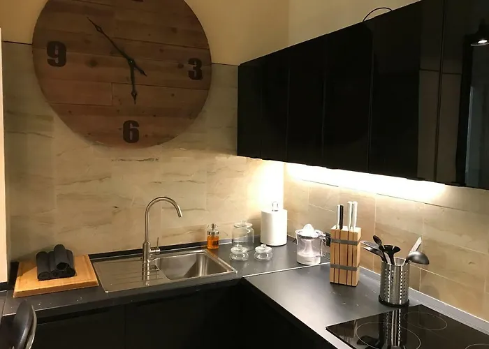Sweethome Crispi Apartament